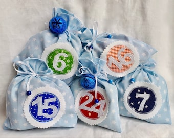 Adventskalender ''Säckchen''/ bunte Buttons/ Vorweihnachtszeit