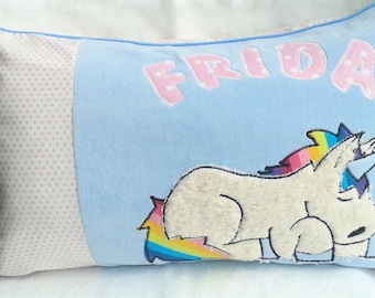 Almohada con nombre "pequeño unicornio arcoíris"/almohada/almohada de peluche/unicornio