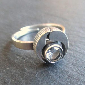 Anello Karl Laine, Finlandia, argento sterling 925, cristallo di rocca, anni '70/'80, argento modernista di metà secolo, scandinavo