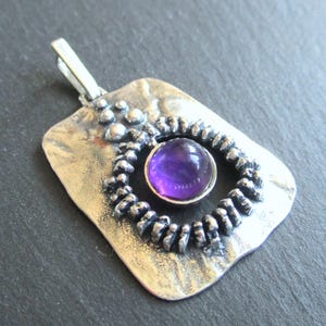 Anhänger 835er Silber Amethyst Brutalist 60er Jahre 70er Jahre Mid Century Modernist großer Kettenanhänger Space Age MCM