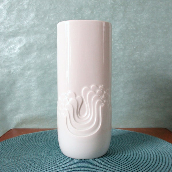 Vase Thomas Blütenfest 304-24 Tapio Wirkkala Op Art weiß Sixties Seventies 60er Jahre 70er Jahre Bavaria skandinavisches Design