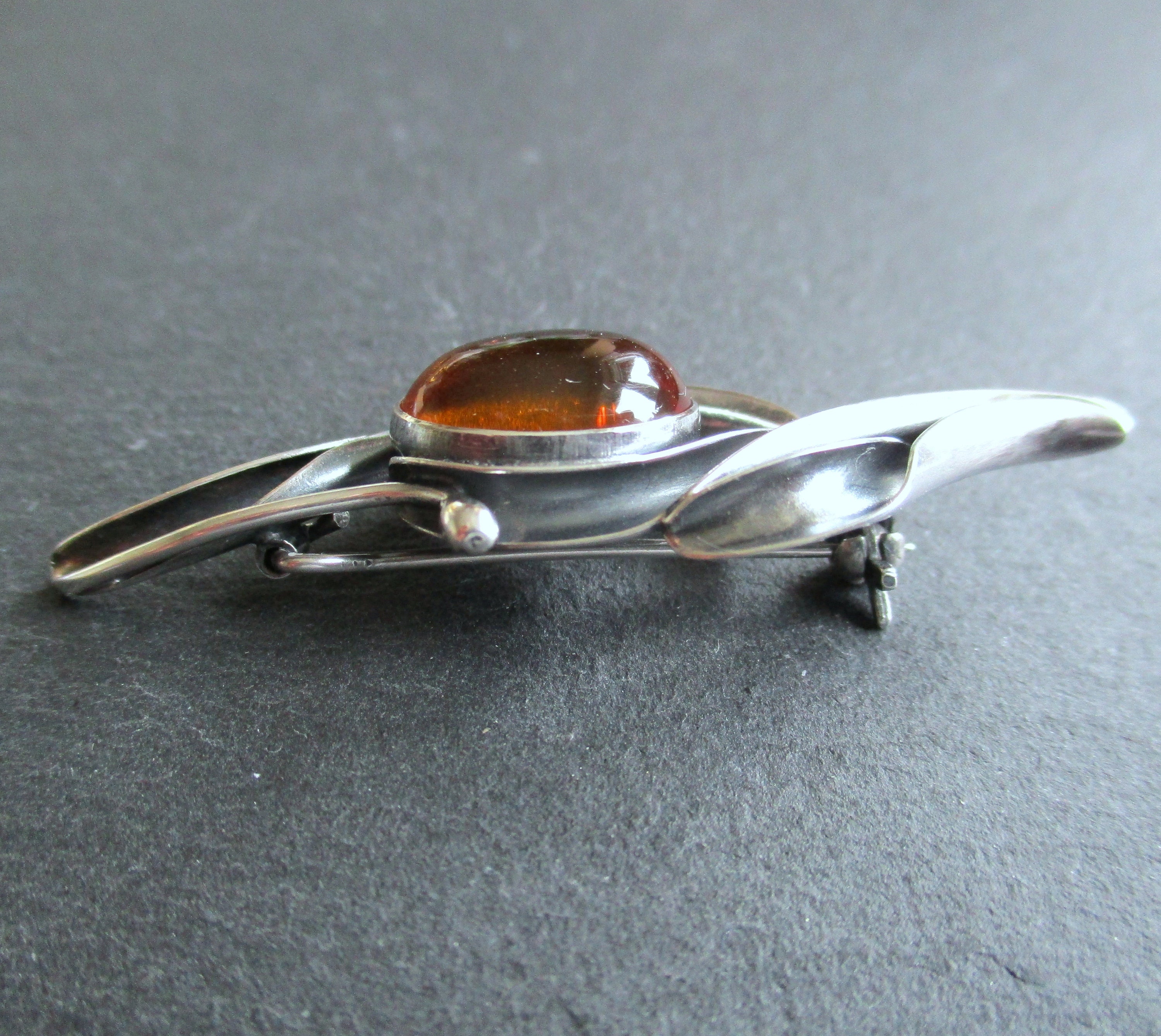 Broche En Argent Massif Et Ambre - Décor Feuillage - Occasion - Sans Marque