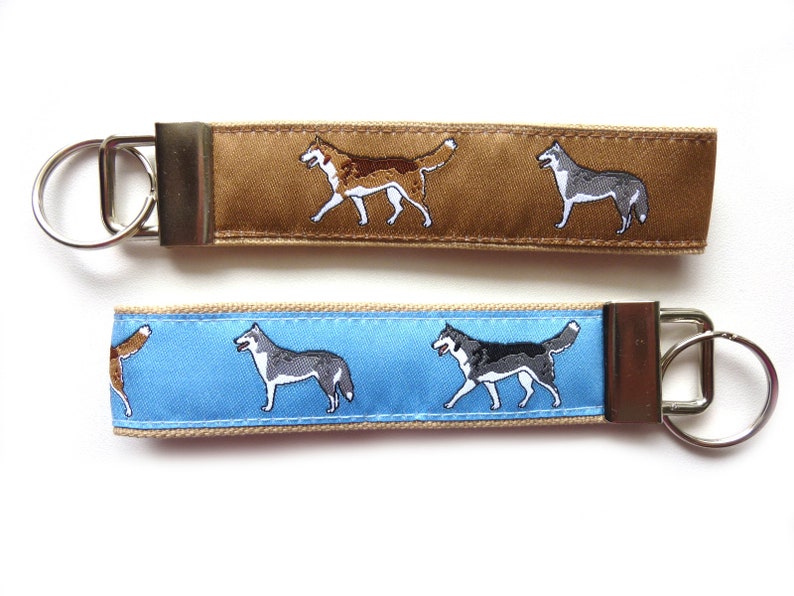 Schlüsselanhänger Husky in beige oder hellblau Hund Geschenk Geburtstag Weihnachten Hundefreund Hundeliebhaber Bild 5