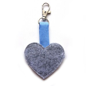 Taschenbaumler heart pendant key ring bag pendant Yoga lotus position Padmasana felt carabiner gift birthday for yoga bag image 9