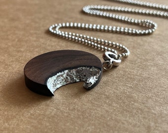 Necklace with pendant made of wood and silver leaf, wooden necklace, silver necklace, simple round shape, drops, teardrops, gift for her