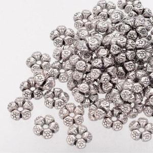 50 Stück Zwischenperlen 7,5mm Spacer Antiksilber Blume Perlen - 2376