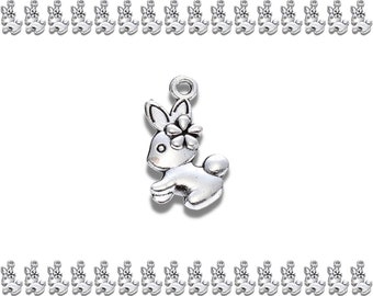 10x Anhänger Hase Kaninchen mit Blume kleine Charms Armband Ketten Antik Silber