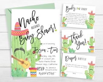 Può includere: Un set di quattro carte stampabili per un baby shower. Le carte mostrano un cactus con un sombrero e un baffo, che suona la chitarra. Il testo sulle carte recita "Nacho Average Baby Shower!" "Books for Baby" "Thank You!" e "Diaper Raffle".