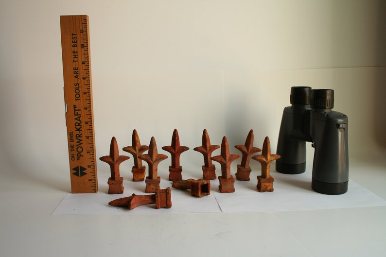 Set of 10 Rusty old Wrought Iron or Cast Iron 34 Fence Spears 4 Tall Old Iron Spear Fence Finials