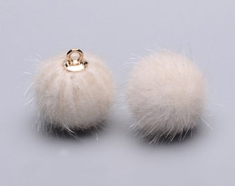 3St Fellpuschel Fellbommel 18mm m.Öse #5248 WhiteSmoke