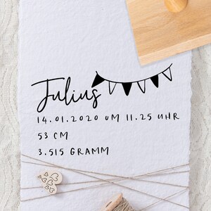 Geburtsstempel - 6 cm x 4 cm - mit Namen, Geburtsdatum, Größe und Gewicht - personalisiert mit deinen Daten - Stempel zur Geburt - 297