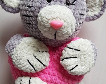 Amigurumi souris mignonne et chaleureuse 100% fait main rose