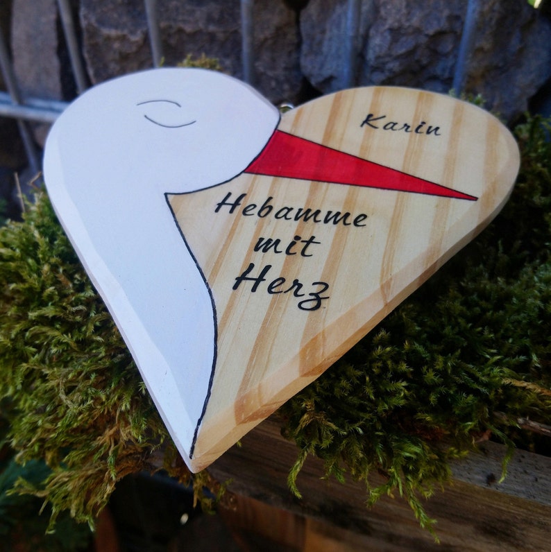 Geschenk Hebamme mit Herz, Herz aus Holz mit Storch, personalisiert, Hebamme Danke sagen, Hebamme mit Herz, handbemalt Bild 3