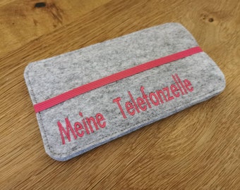 Handytasche aus Wollfilz mit Schriftzug nach Wahl