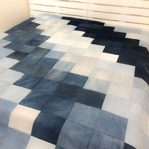 Denim bedcover set with a zigzag pattern; Handcrafted Bedsheet sets ; upcycled patchwork denim quilt set; Recycled jeans bedcovers