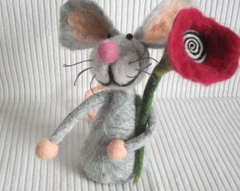 Happy Birthday - Maus gratuliert zum Geburtstag Filzmaus mit Blume