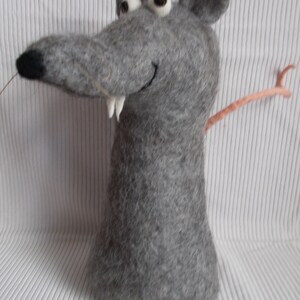 Door stop rat made of felt decoration image 4