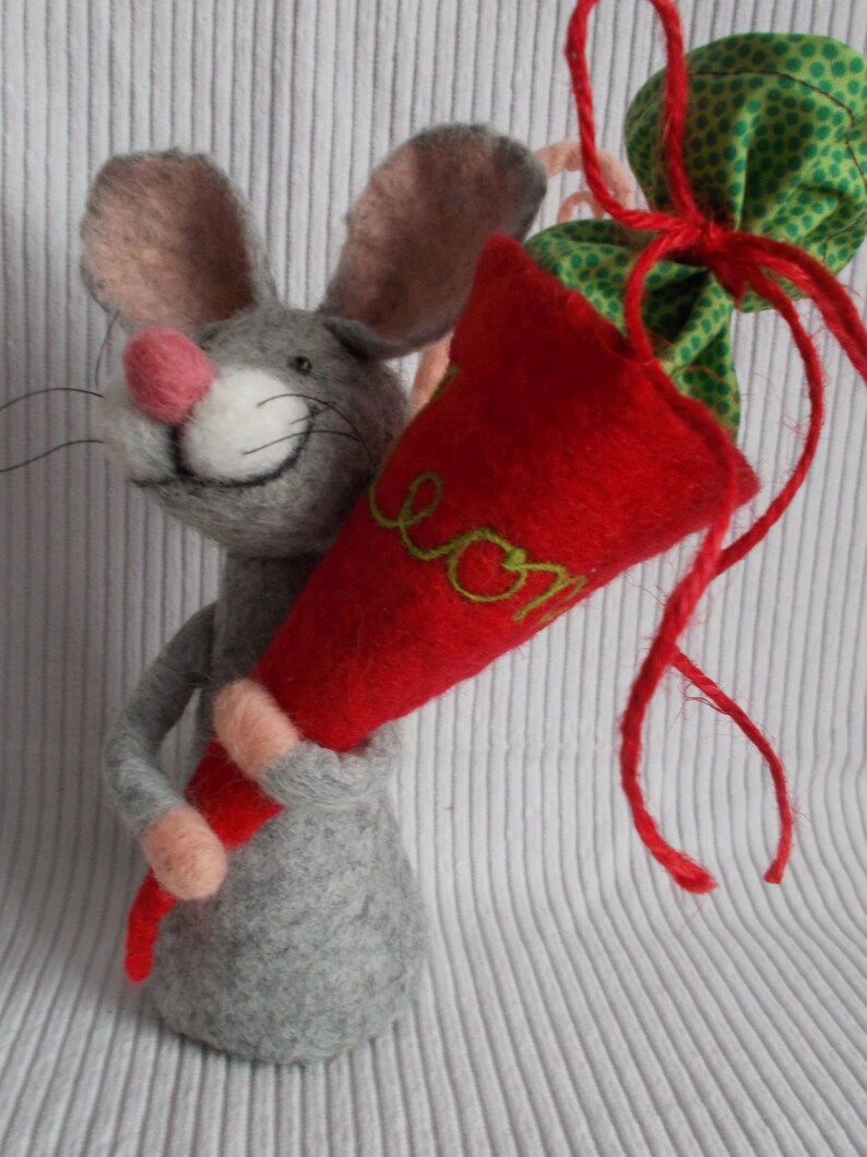 Mouse comes to school Gift made of felt at the beginning of school Decoration image 9