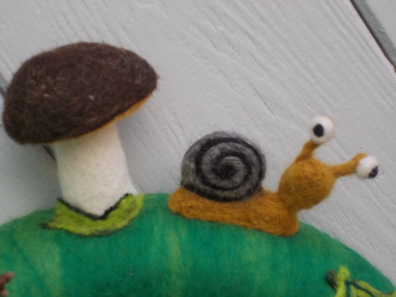 Autumn door wreath made of felt Forest Friends with fox or owl, snail, acorns and mushrooms image 4