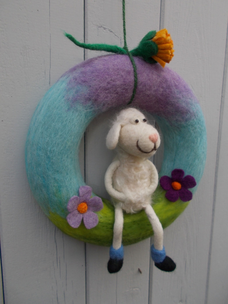 Hand-felted door wreath Sheep in Spring made of felt image 2