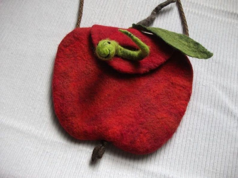 Felted apple bag to hang around your neck klein ca. 15 cm cm