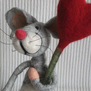 Little mouse with a big heart hand felted felt mouse gift for birthday wedding anniversary Valentine's Day customizable image 3