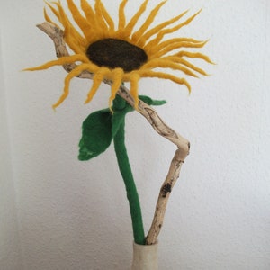Large hand-felted sunflower for birthday decoration image 2