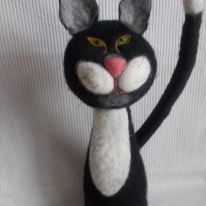Schwarzer Kater, schwarze Katze aus Filz, Türstopper Buchstütze Dekoration Bild 2