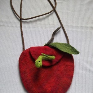 Felted apple bag to hang around your neck image 2