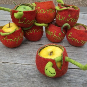 Gift for the start of school: apple bag made of felt with name, gift for teachers and educators