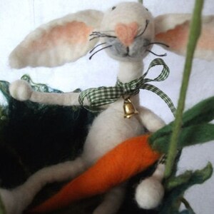 Bunny in nest hand felted Easter decoration with carrot image 3