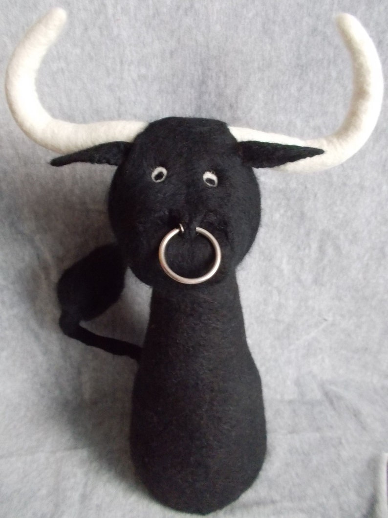 Door stopper Spanish bull made of felt decoration hand-felted image 2