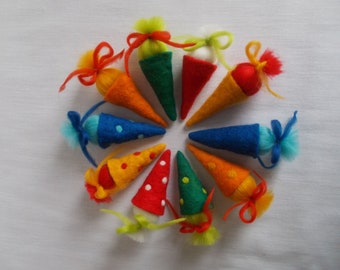 Mini - school cones made of felt decoration for the beginning of school set of 2 uni & with dots