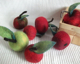 Apple harvest! 2 fresh felt apples for the autumn store decoration