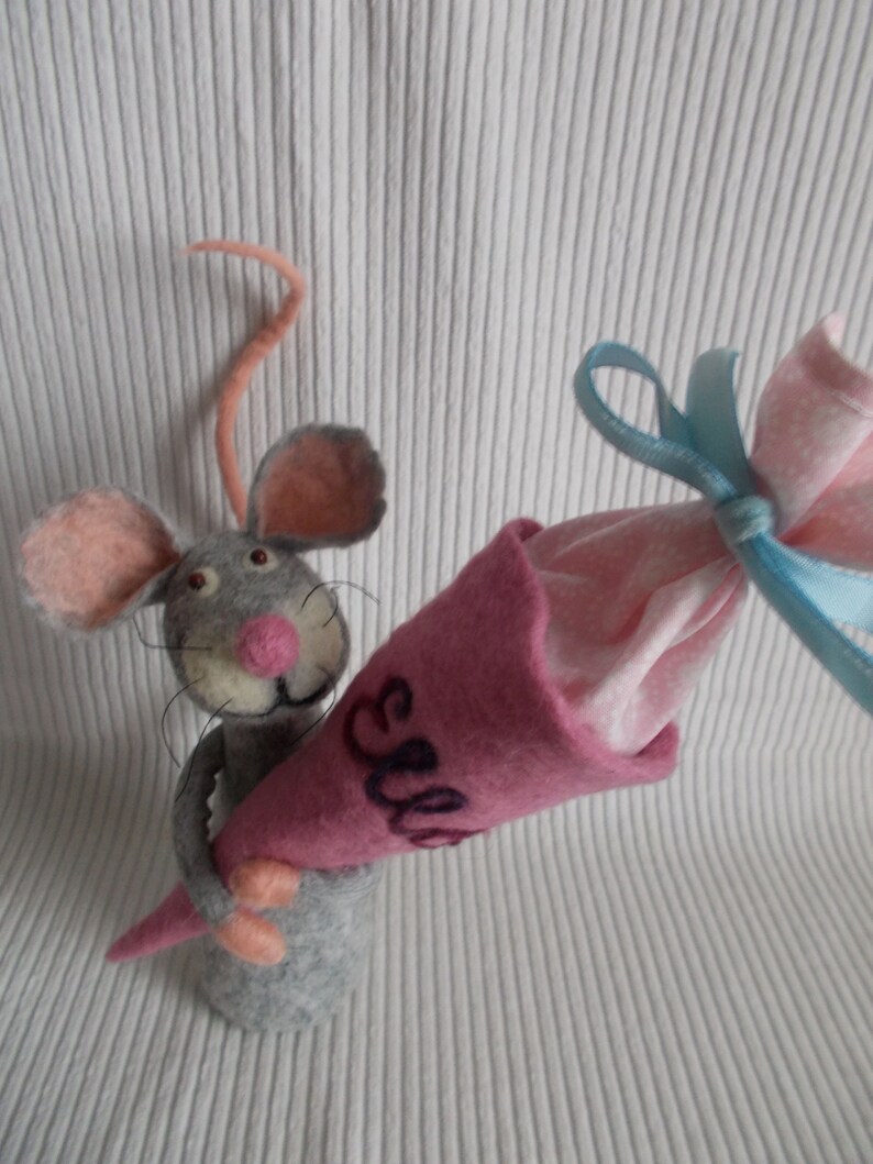 Mouse comes to school Gift made of felt at the beginning of school Decoration Rosa