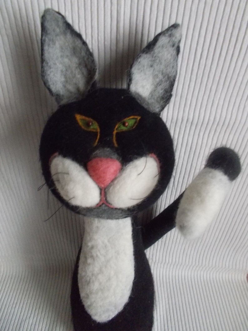 Schwarzer Kater, schwarze Katze aus Filz, Türstopper Buchstütze Dekoration Bild 3