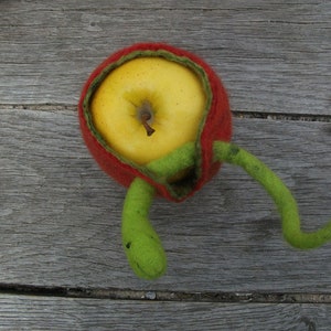 Gift for the start of school: apple bag made of felt with name, gift for teachers and educators image 4