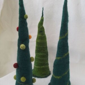 Set of 3 felted Christmas trees egg warmers Christmas decoration made of felt 3er Set