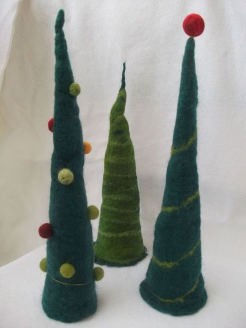 Set of 3 felted Christmas trees egg warmers Christmas decoration made of felt 3er Set