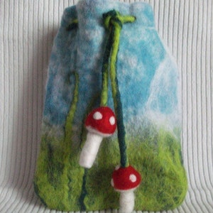 Felt bag with toadstools for special gifts gift wrapping Größe des Beutels cm