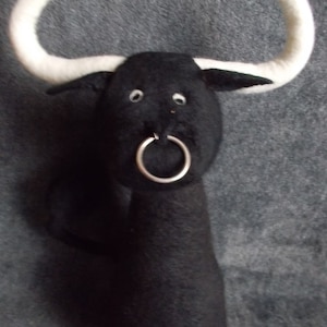 Door stopper Spanish bull made of felt decoration hand-felted image 1