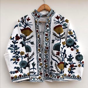 Duck Embroidered Quilted Jacket - Floral Kantha Coat - Oversized Bohemian Winter Wrap - Handmade Patchwork Robe - Free Size Boho Outerwear