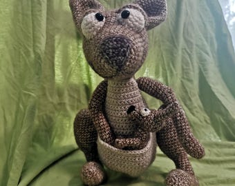 Mama Känguru & Mini – ein Herz und ein Beutel
