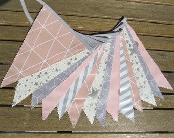 Pennant chain outdoor oilcloth