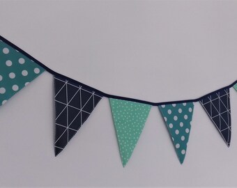 Pennant chain garland outdoor made of oilcloth