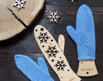 Bloqueurs de mitaines en bois (paire) Flocons de neige - idée cadeau tricot, outil de tricot, séchoir à mitaines, mitaines tricotées, séchoir à gants, gants tricotés