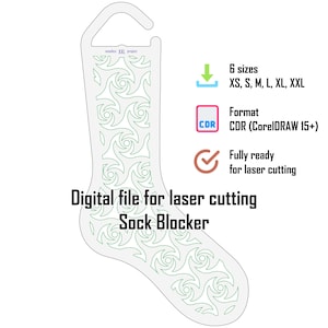 Könnte beinhalten: Eine digitale Datei für einen Sockenblocker zum Laserschneiden mit einem sich wiederholenden Wirbelmuster. Die Datei enthält 6 Größen von XS bis XXL im CDR-Format. Das Design ist bereit für den Laserschnitt und zeigt den Text Digital file for laser cutting Sock Blocker.