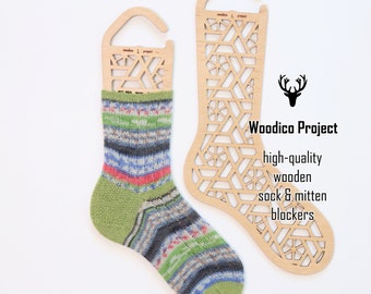 Bloqueurs de chaussettes en bois (paire) Trois-Cinq-Angles - accessoires de tricot, cadeau pour tricoteuse, forme de chaussette en bois, chaussettes tricotées