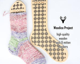Bloqueurs de chaussettes en bois (paire) Clover - accessoires de tricot, cadeau pour tricoteuse, forme de chaussette en bois, chaussettes tricotées