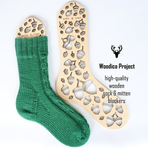 Wooden sock blockers (pair) Acorns - knitting accessories, gift for knitter, wooden sock form, knitted socks